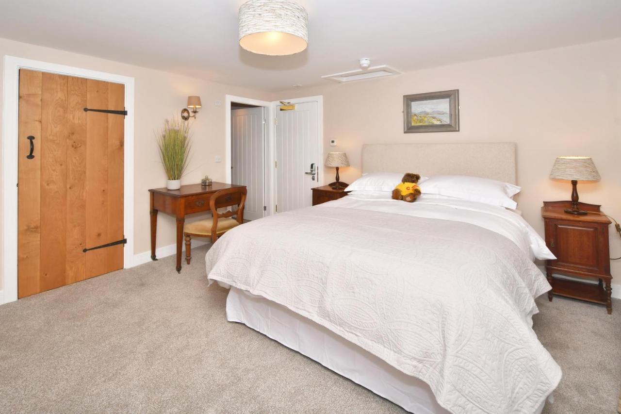 Hotel The Royal Oak Biddulph  Esterno foto